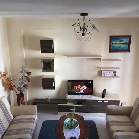 Апартаменти One Apartament Дуррес Екстер'єр фото