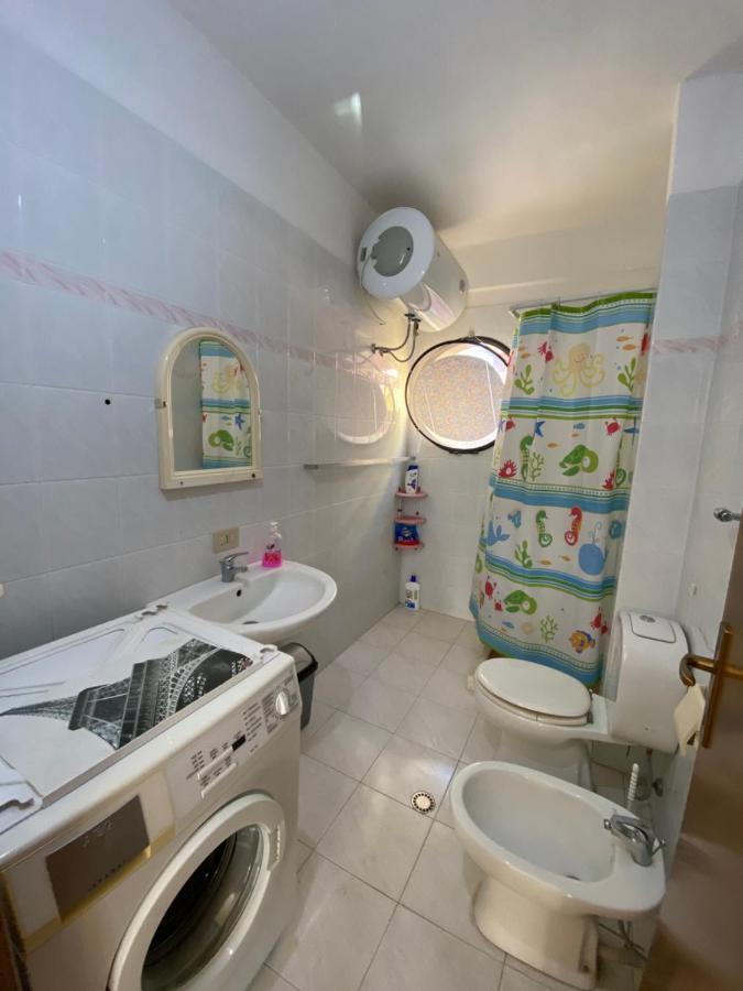 Апартаменти One Apartament Дуррес Екстер'єр фото